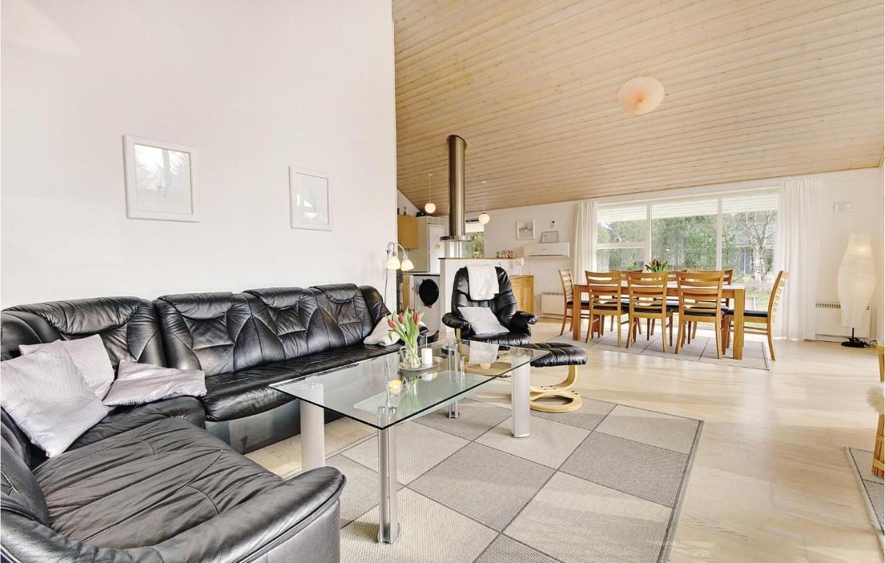 7 Bedroom Stunning Home In Herning Kølkær 外观 照片